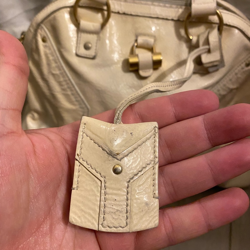 Yves Saint Laurent Muse Two Purse - Picture 10 of 13